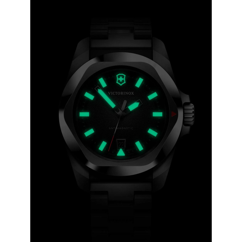 Victorinox 242030 laikrodis
