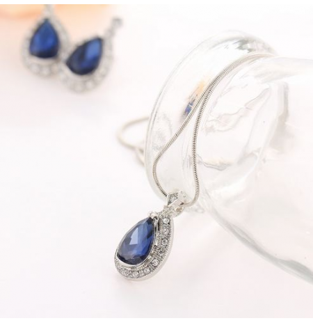 PAPUOŠALŲ RINKINYS  “BLUE“